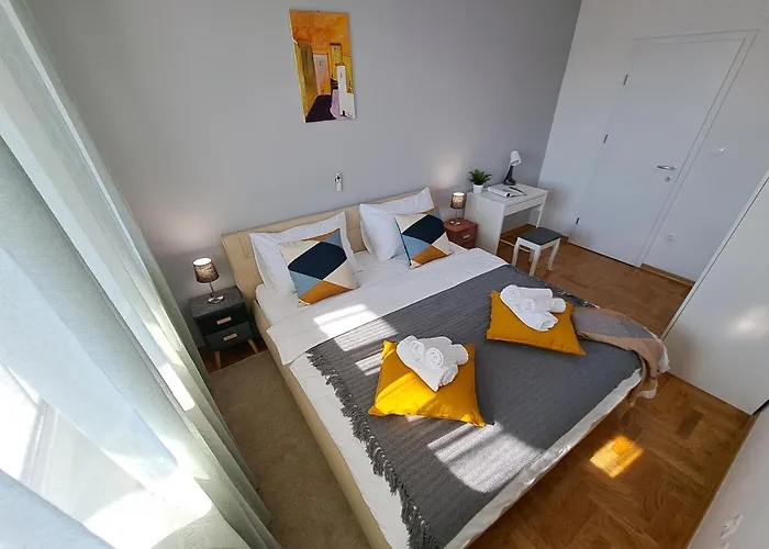 Apartment Cityana - Private Garage, 0-24 Self Check In