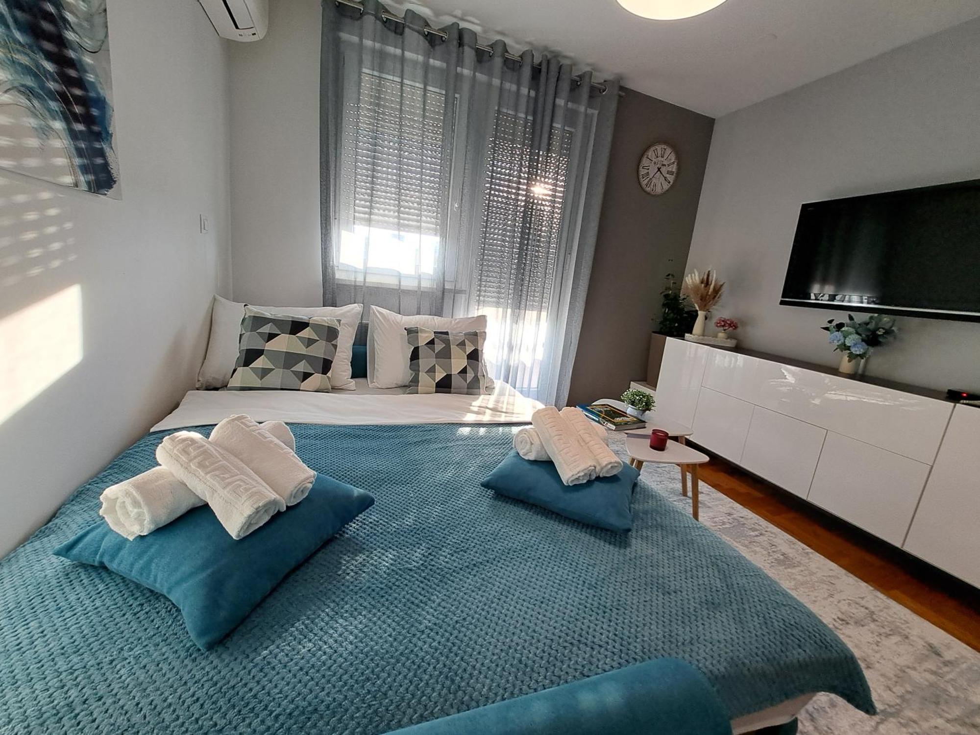 Cityana - Private Garage, 0-24 Self Check In *